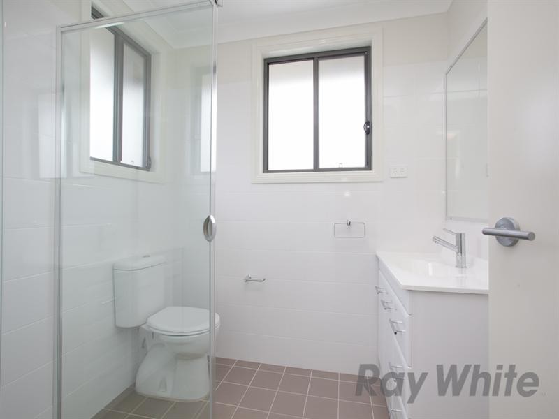 4/9 Tallowwood Crescent, Fletcher NSW 2287