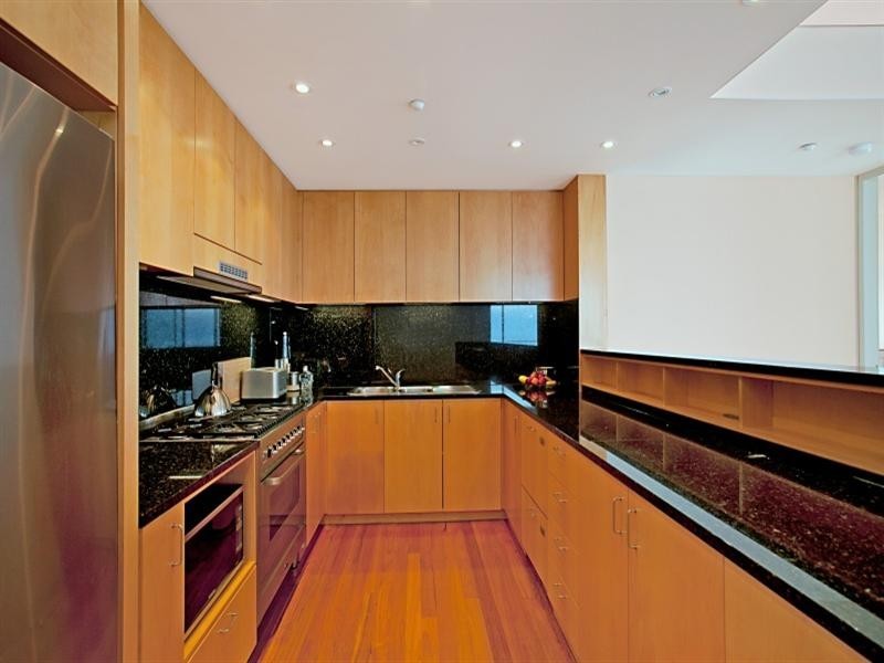 U1002/61 Shortland Esplanade, Newcastle East NSW 2300