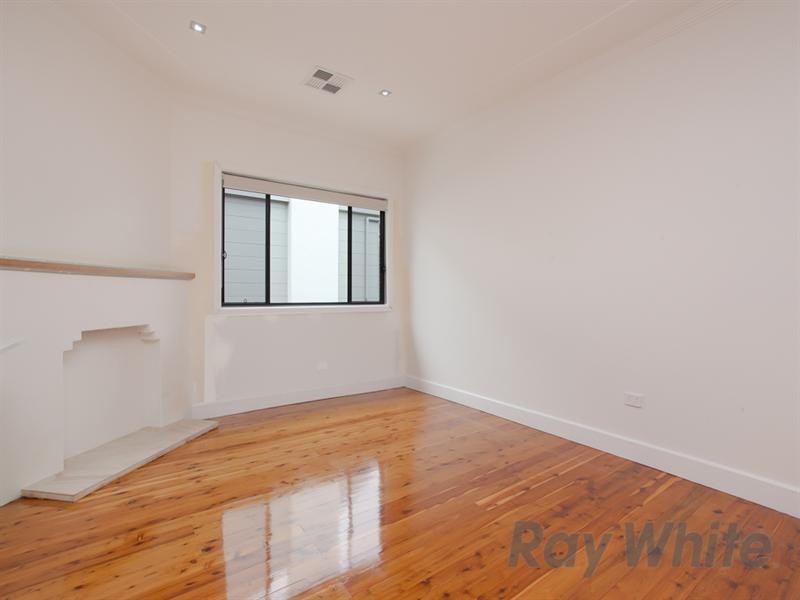 207 Park Avenue, Kotara NSW 2289