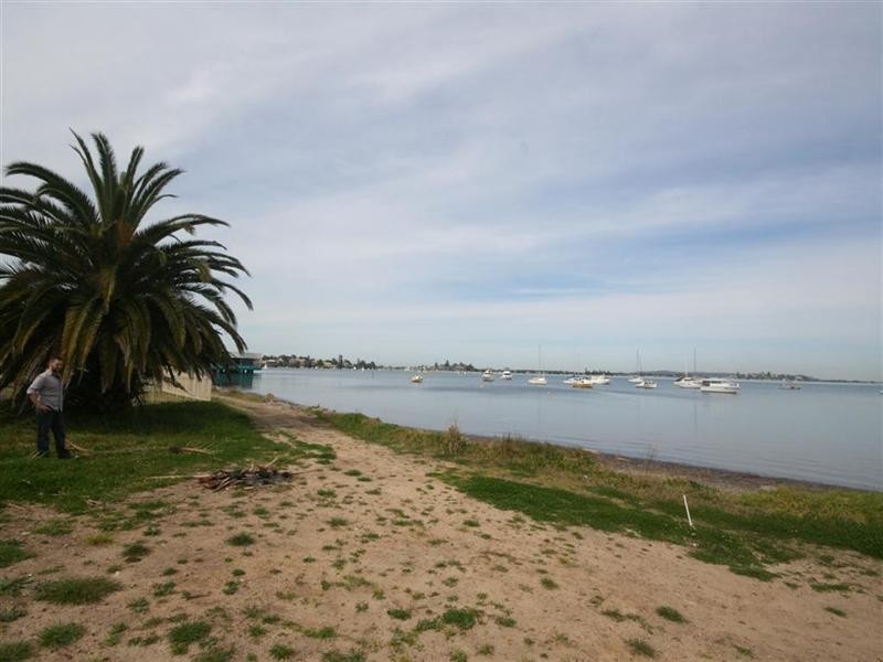 74 Ross Street, Belmont NSW 2280