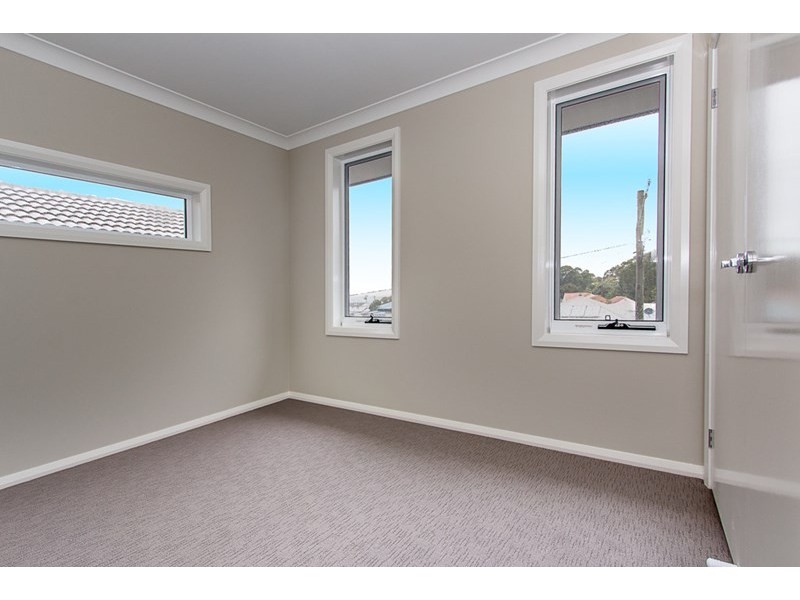 8 Abrahams Lane, Charlestown NSW 2290