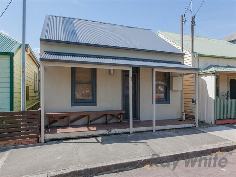 1 Victoria Street, Carrington NSW 2294