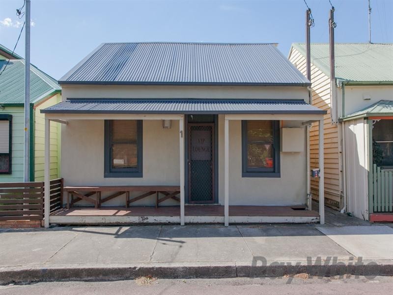 1 Victoria Street, Carrington NSW 2294