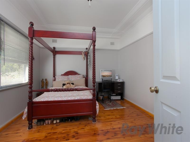 68 Gregson Avenue, Mayfield West NSW 2304