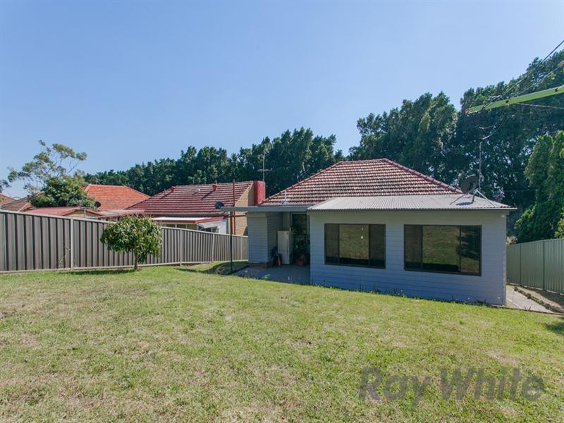 68 Gregson Avenue, Mayfield West NSW 2304