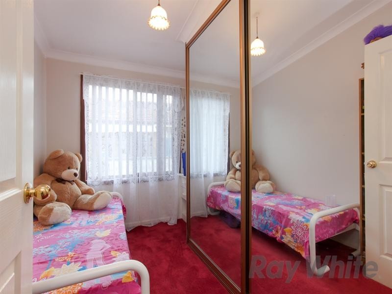 3 Teak Street, Gateshead NSW 2290