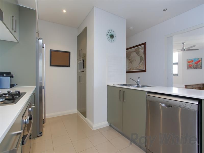 E406/18-20 Smart Street, Charlestown NSW 2290