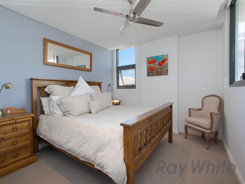 E406/18-20 Smart Street, Charlestown NSW 2290