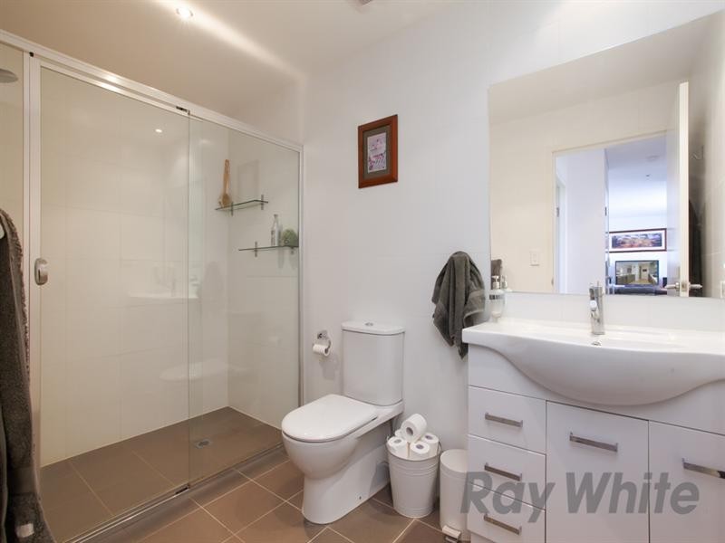 E406/18-20 Smart Street, Charlestown NSW 2290