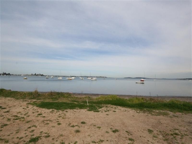 74 Ross Street, Belmont NSW 2280