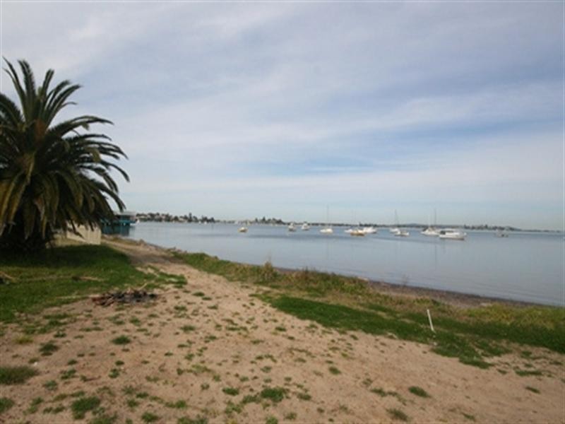 74 Ross Street, Belmont NSW 2280