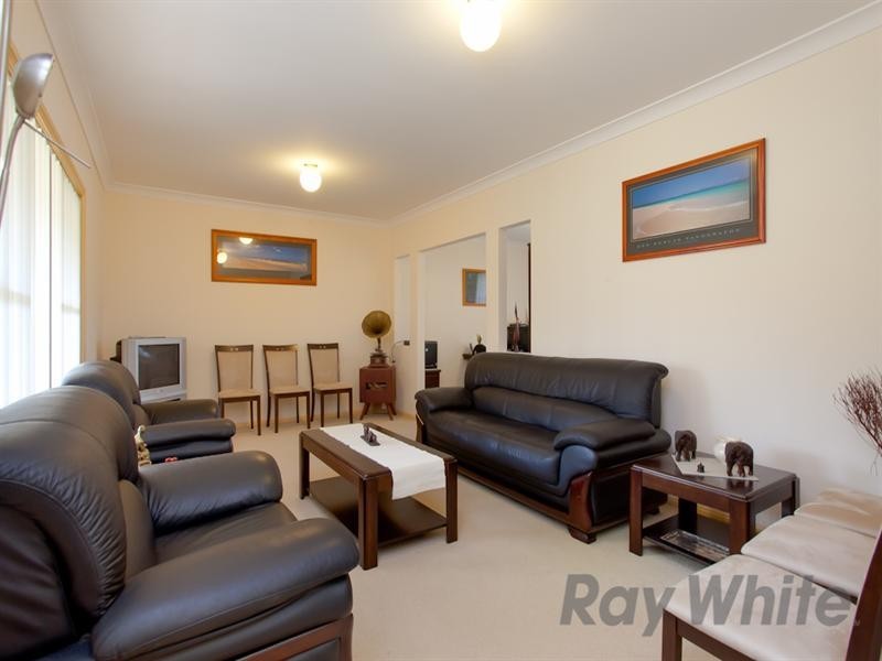 10 Yasawa Close, Ashtonfield NSW 2323