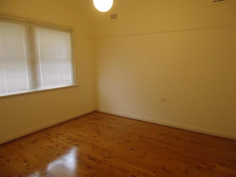 123 Crescent Road, Waratah NSW 2298