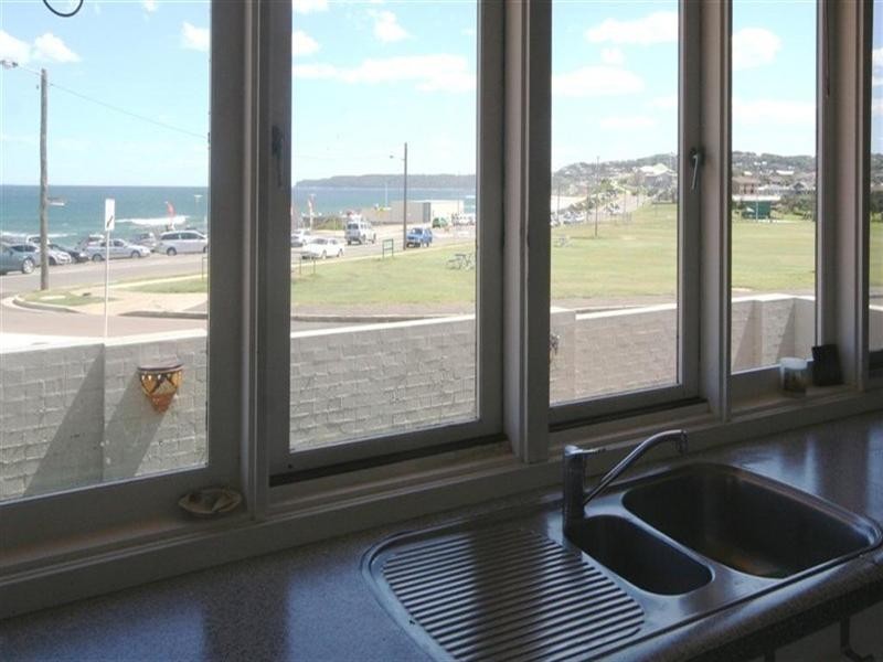 2 Bar Beach Avenue, Bar Beach NSW 2300