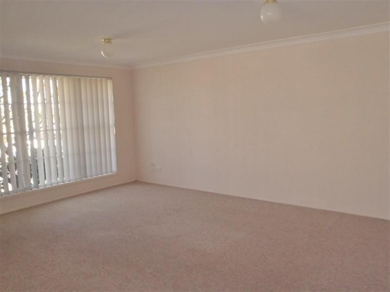 22 Eucalyptus Circuit, Warabrook NSW 2304