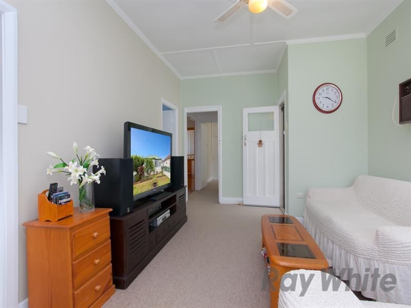 15 Hunter Street, Georgetown NSW 2298