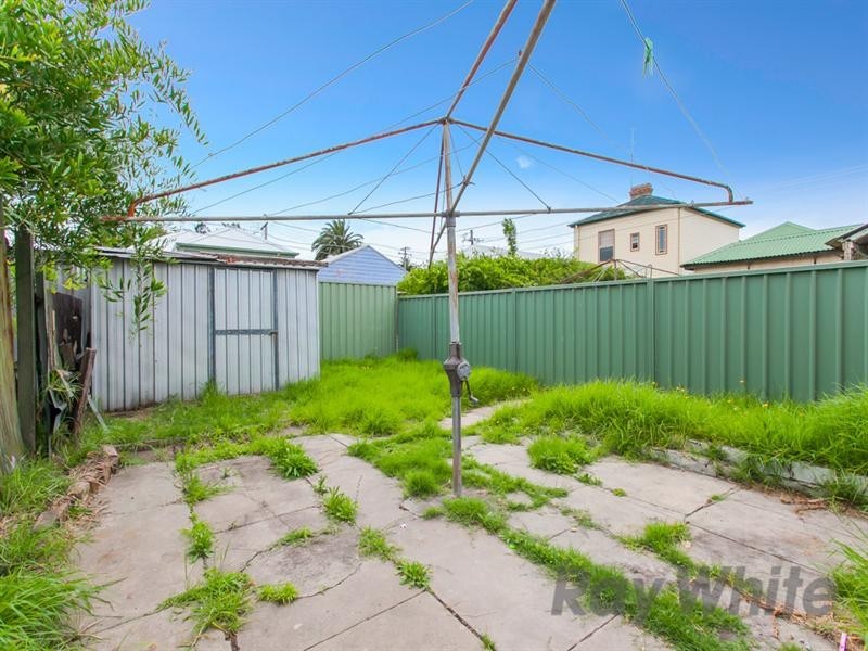 38 Rodgers Street, Carrington NSW 2294