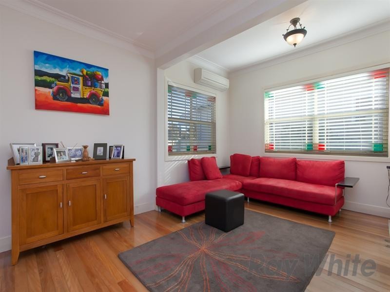 174 Dunbar Street, Stockton NSW 2295