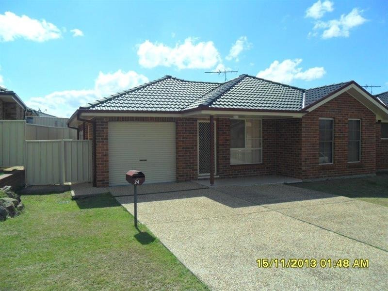 2/24 Strutt Crescent, Metford NSW 2323