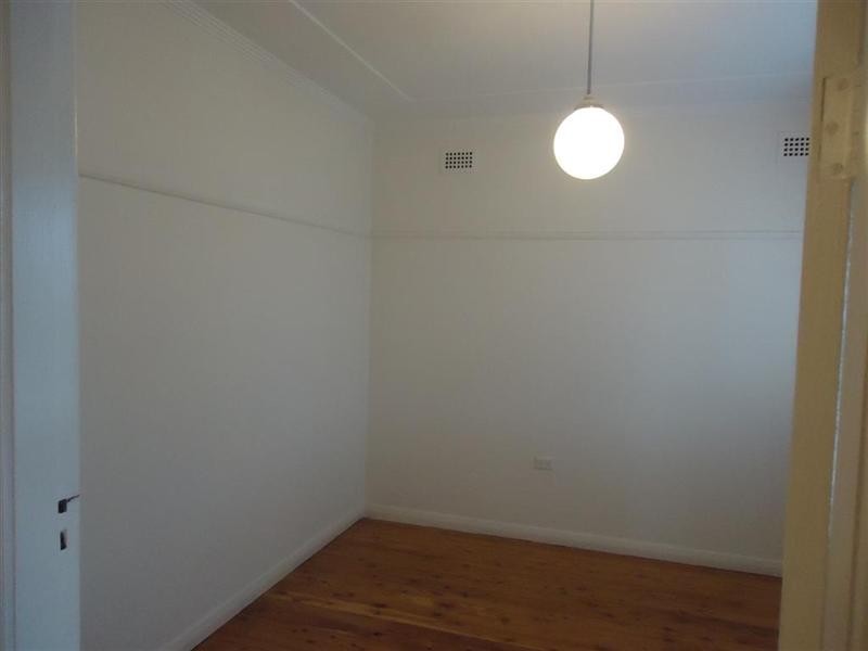 123 Crescent Road, Waratah NSW 2298