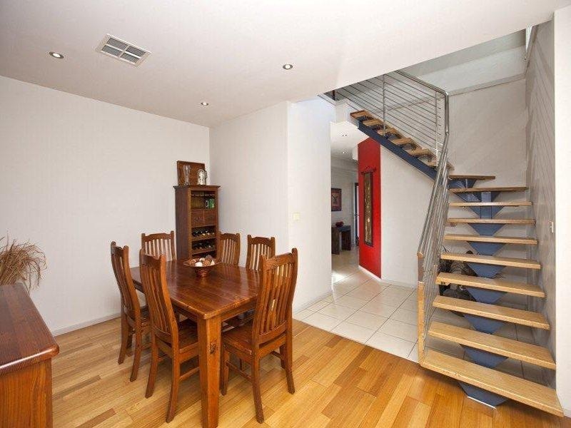 28A Steel Street, Hamilton NSW 2303