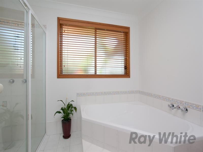 6 Rosewood Close, Garden Suburb NSW 2289