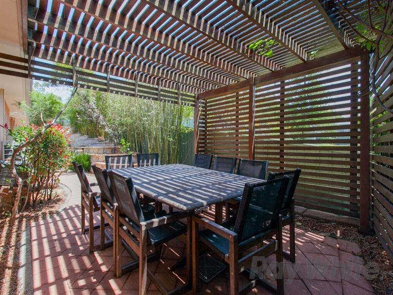 6 Rosewood Close, Garden Suburb NSW 2289