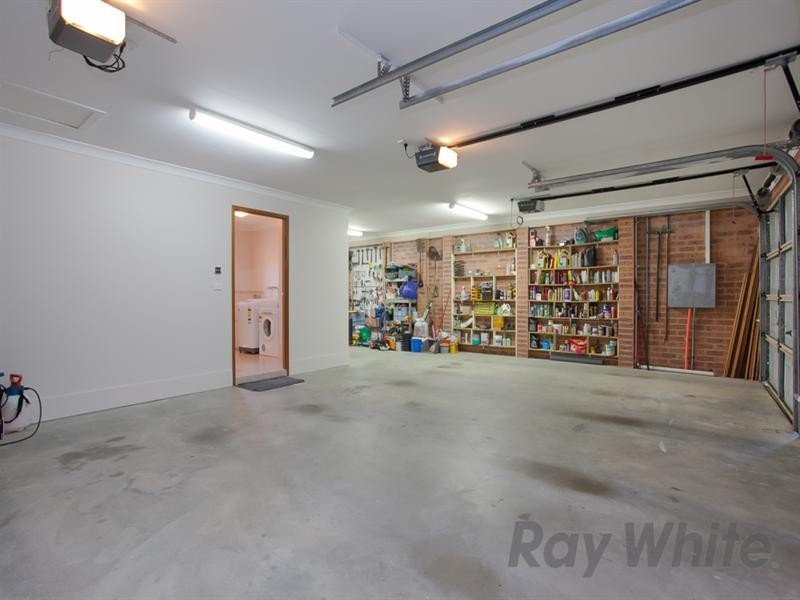 6 Rosewood Close, Garden Suburb NSW 2289