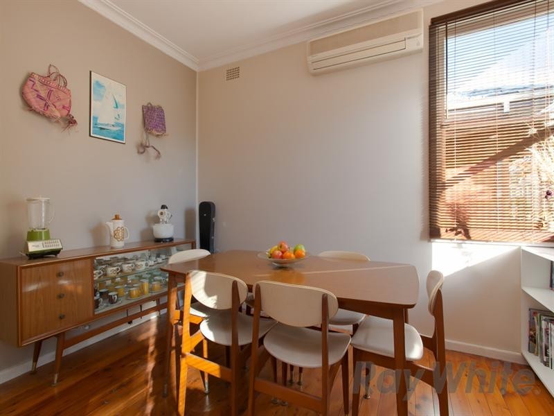 27 Guam Street, Shortland NSW 2307