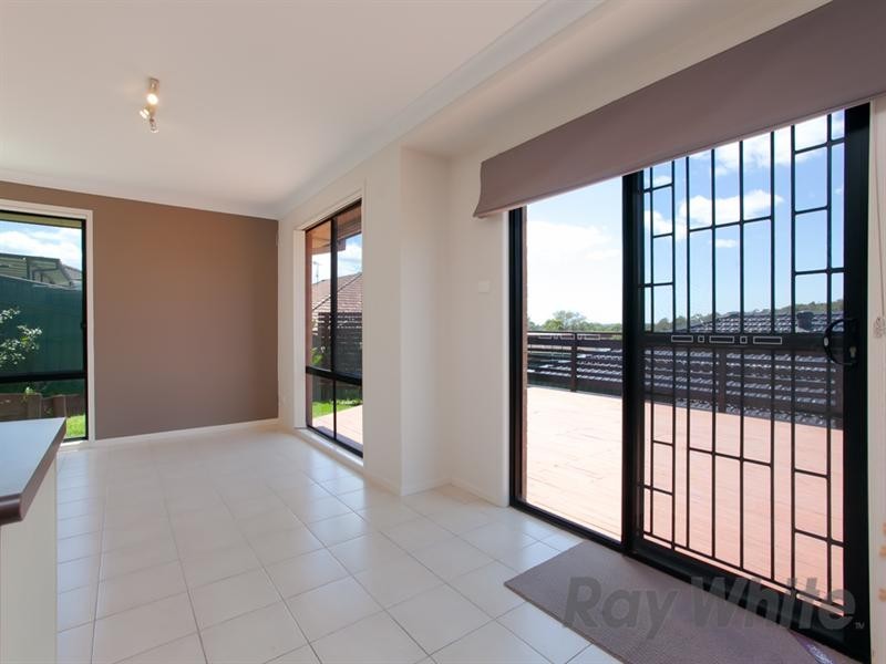 10 Amber Avenue, Fletcher NSW 2287