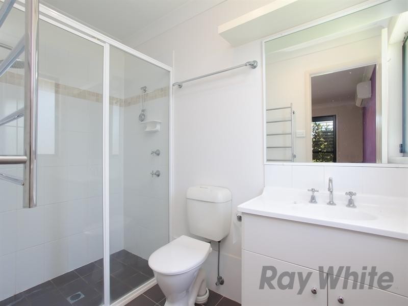 10 Amber Avenue, Fletcher NSW 2287