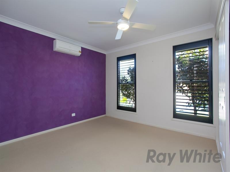 10 Amber Avenue, Fletcher NSW 2287