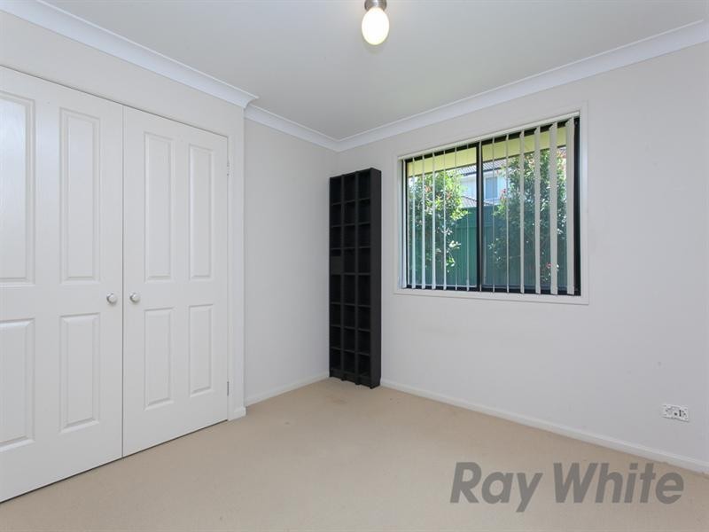 10 Amber Avenue, Fletcher NSW 2287