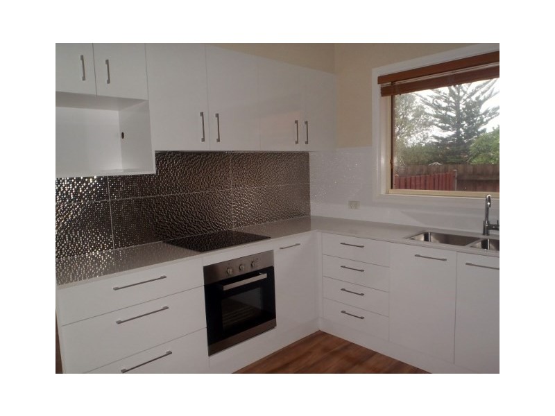 2/41 Selwyn Street, Merewether NSW 2291