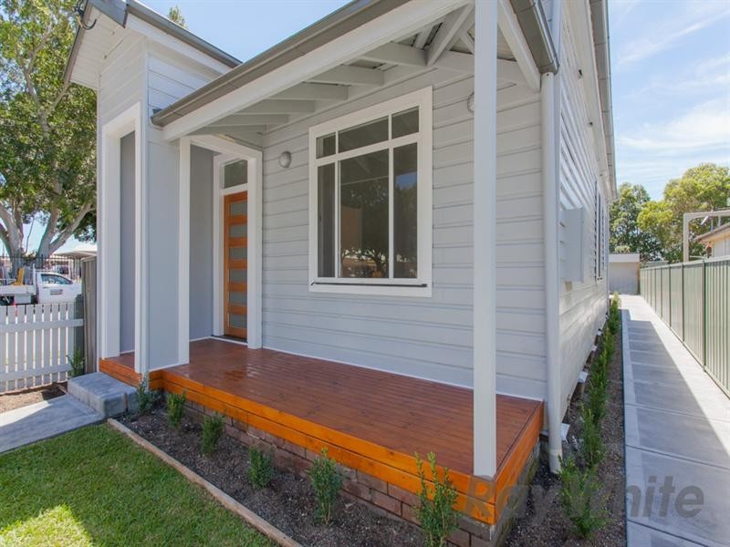 1 Emerald Street, Hamilton North NSW 2292