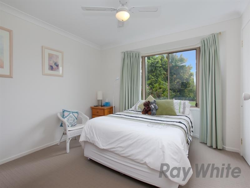 2/26 Geraldton Drive, Redhead NSW 2290
