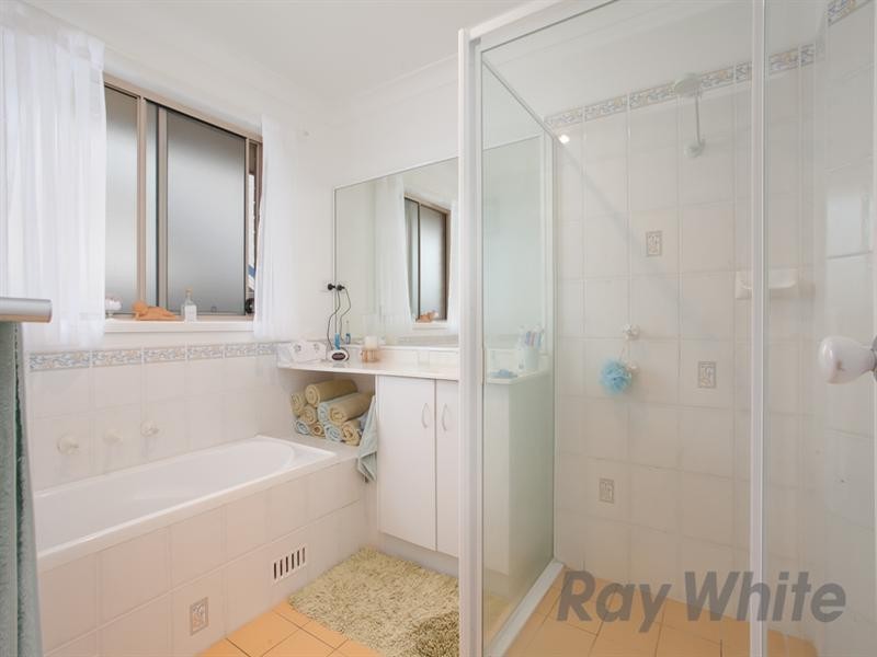 2/26 Geraldton Drive, Redhead NSW 2290