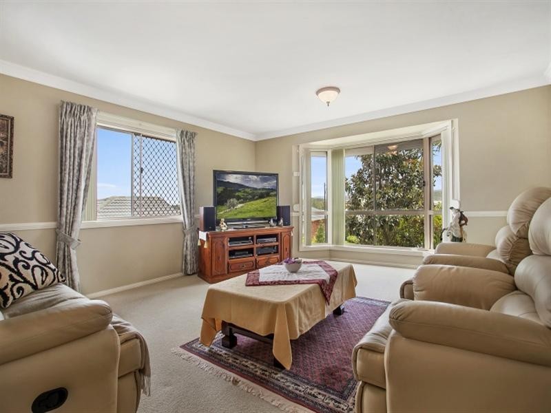 12 Caribou Street, Cameron Park NSW 2285