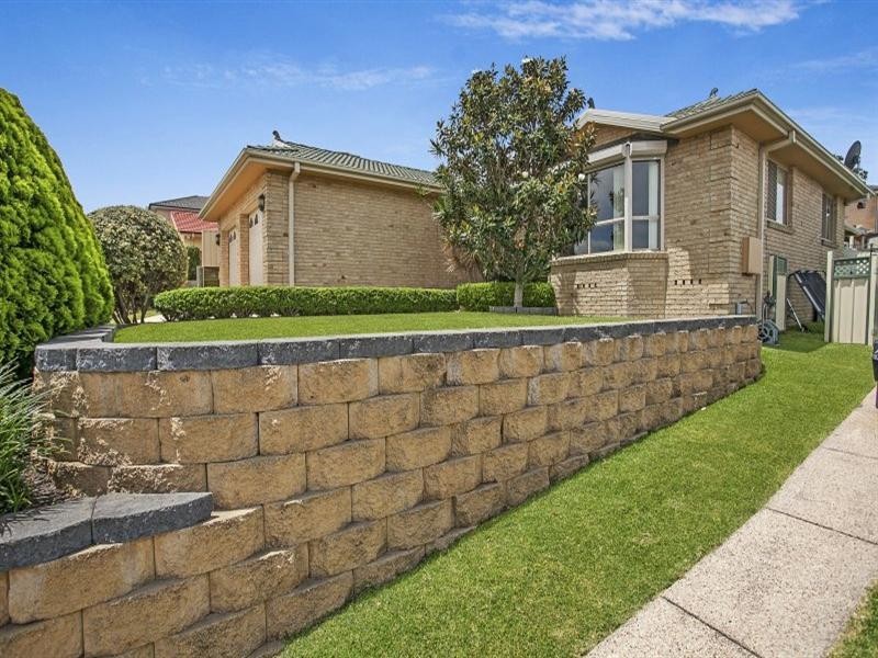12 Caribou Street, Cameron Park NSW 2285