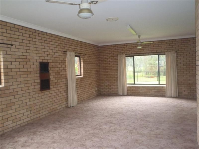 20 Jones Avenue, Warners Bay NSW 2282