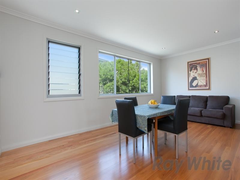 8 Dickson Street, Wickham NSW 2293