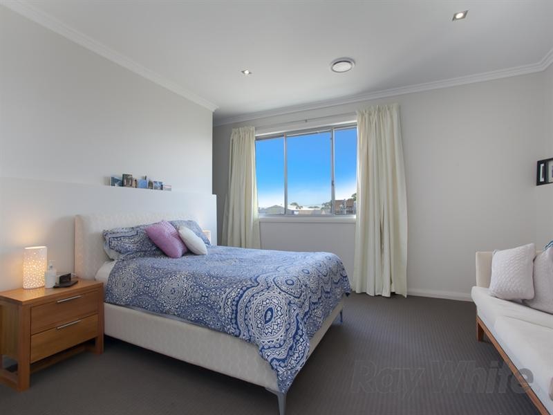 8 Dickson Street, Wickham NSW 2293