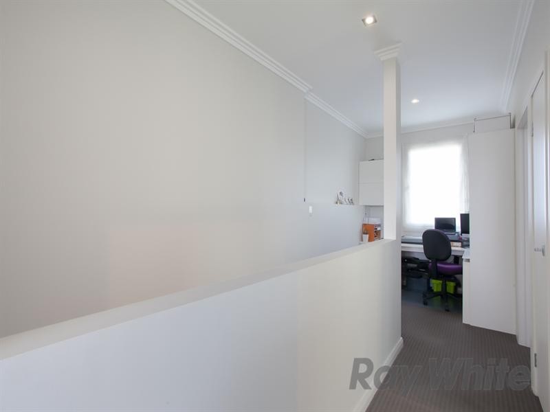 8 Dickson Street, Wickham NSW 2293