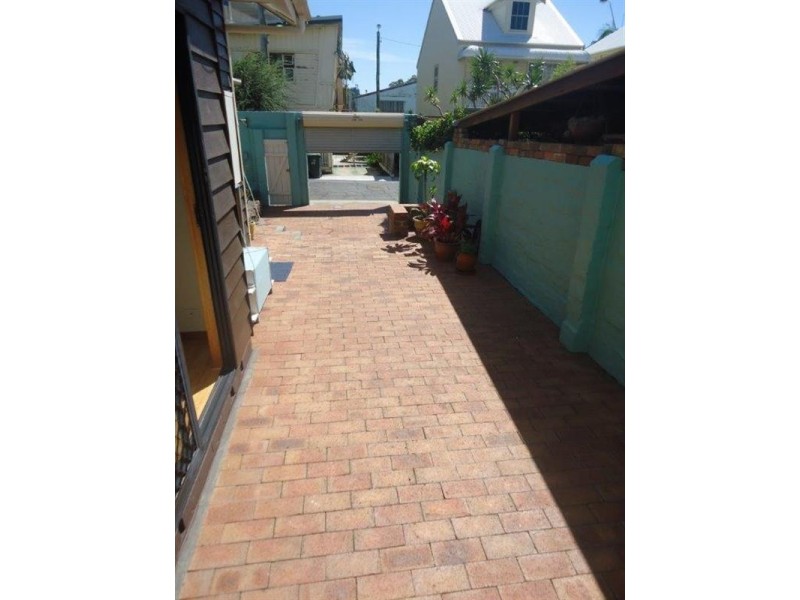 2/98 Laman Street, Cooks Hill NSW 2300