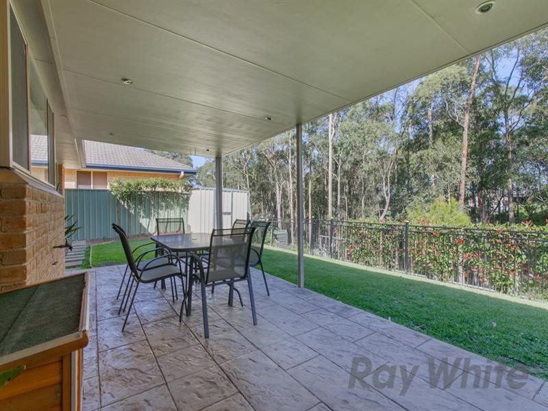 17 Hebrides Road, Fletcher NSW 2287