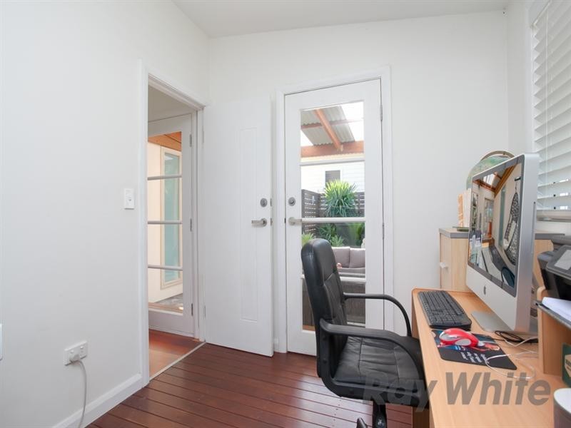 2 Gulliver Street, Hamilton NSW 2303