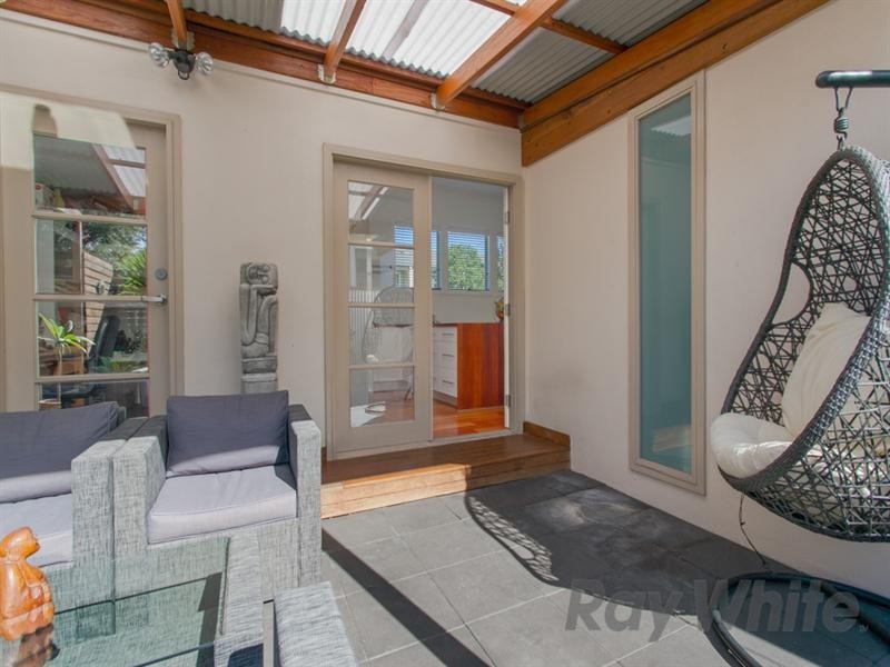 2 Gulliver Street, Hamilton NSW 2303