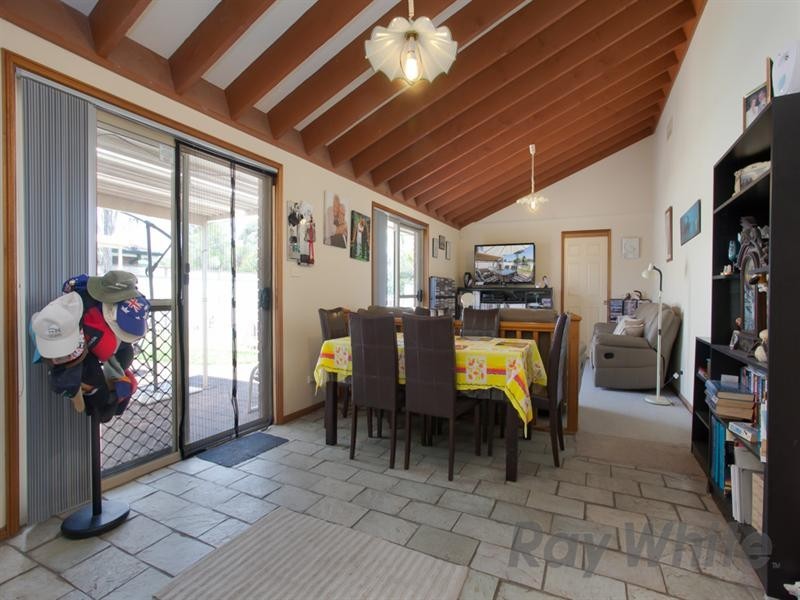 35 New York Avenue, Warners Bay NSW 2282