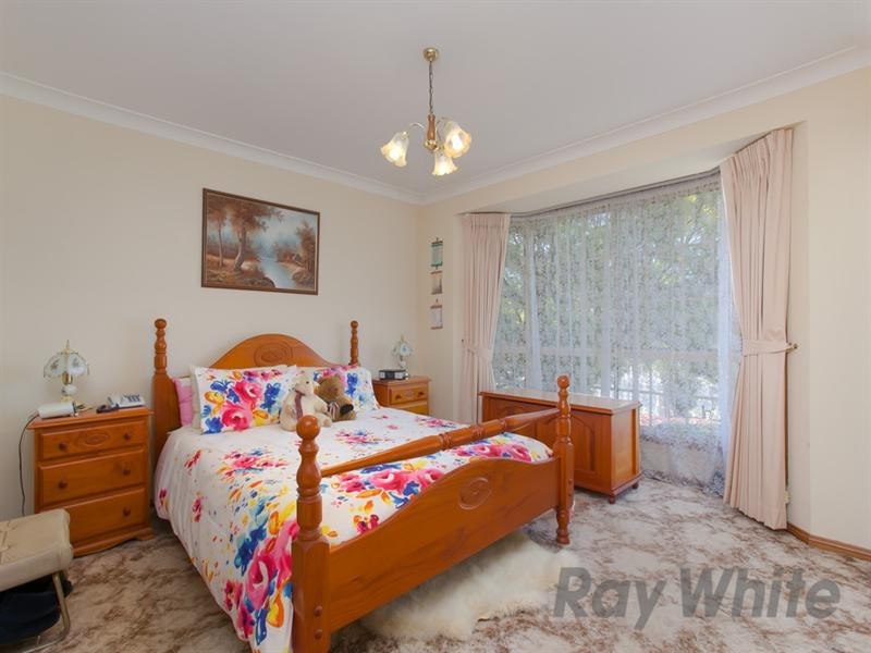 35 New York Avenue, Warners Bay NSW 2282
