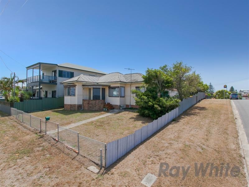 50 Woods Street, Redhead NSW 2290